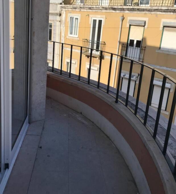 Cosy 2 Bedrooms Apartment In Arroios - Ssl 3A Lisboa Kültér fotó